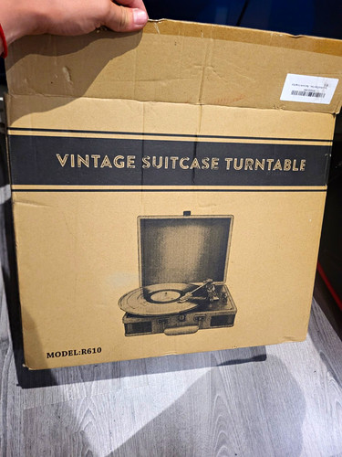 Vintage suitcase style - vintage, suitcase-style
