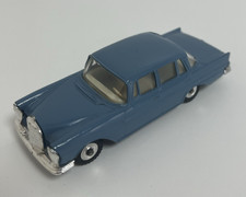 Vintage Dinky Toys 186