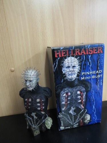 Hellraiser pinhead mini bust - hellraiser,