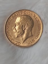 George v full Gold Sovereign 