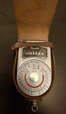 VINTAGE MINETTE IX MODEL CAMERA LIGHT METER in Excellent condition with Case