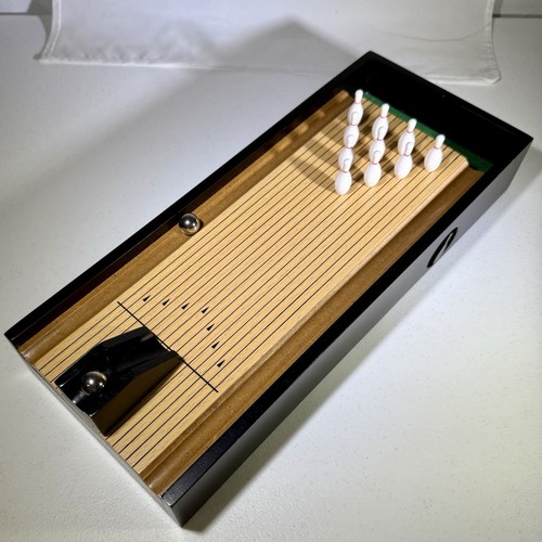 Desktop bowling game with - bowling,