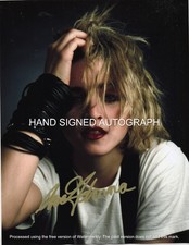 MADONNA AUTOGRAPHED 8 1/2 X 11 COLOR PHOTO / COA