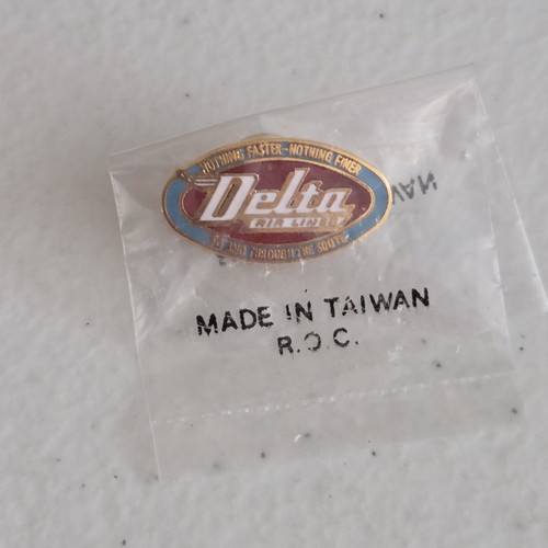 Vintage delta air lines - lines, lapel