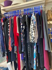 Ladies Wholesale 9kg Bundle Mixed Label Clothing Dress Jeans T Shirt Top Market