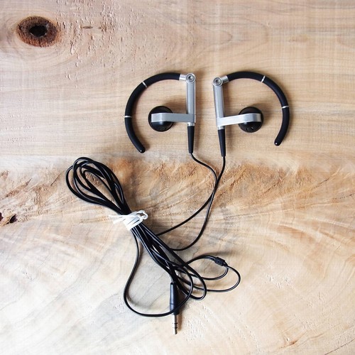 Bang olufsen earphones - &,