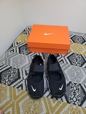 Older Boys Girls Black Nike Air Rift BR Sandals Trainers Size 4.5 EU 37.5