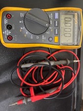 Fluke 117 True RMS Digital