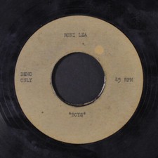 RONI LEA: boys / little latin