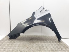 TOYOTA AVENSIS T270 WING