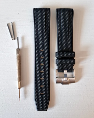 Black textured 20mm silicone - textured,