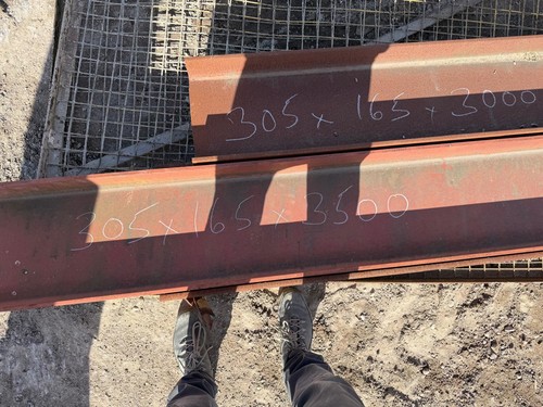 Universal beam section - universal,