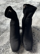 Peacocks Size 7 Faux Suede Zip