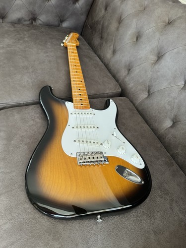 Fender stratocaster re - st-57,