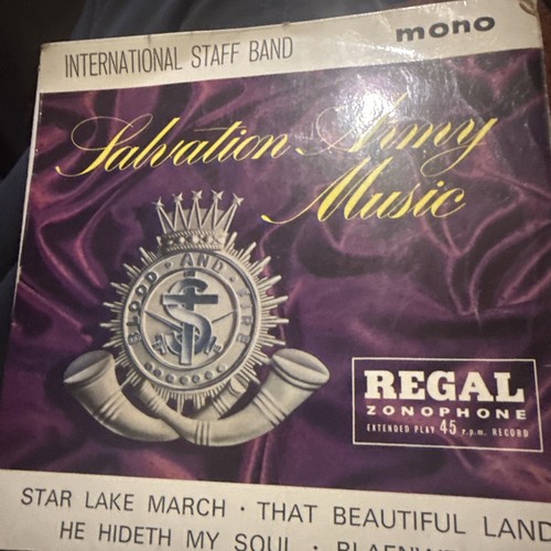 International staff band - band, of