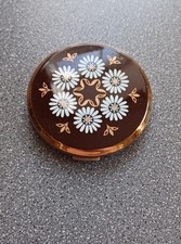 Lovely Vintage 1950’s Enamelled Heart Mirrored compact Mirror Stratton