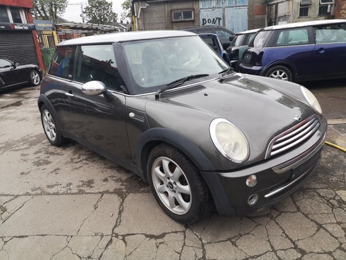 Bmw mini cooper r50 - 2006, park