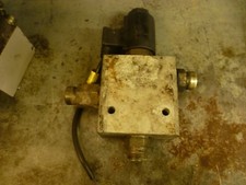 2 / 3wd hydraulic switch /