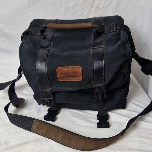 Tamrac series padded camera - series,