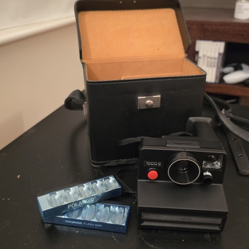 Polaroid 1000 instant - polaroid, camera