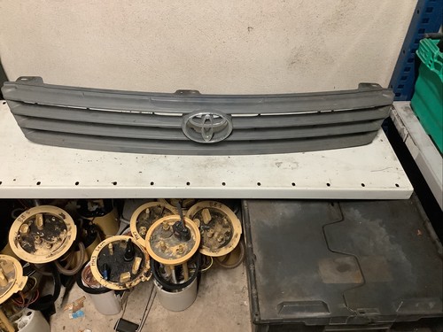 Toyota hiace front grill - hiace,
