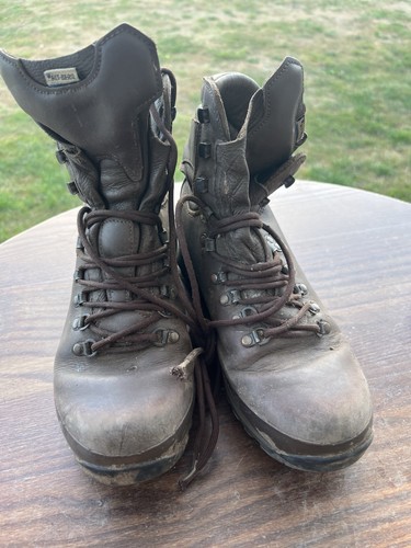 Altberg defender boots size - defender,