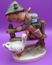 Hummel * Goebel * Barnyard Hero * Backstamp 3 (1957-1964) * Hum 195 2/0