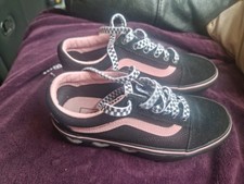 Lazy Oaf Size 4 Trainers