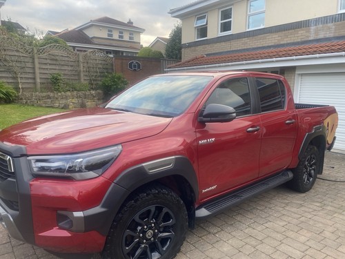 Toyota hilux invincible - toyota, x