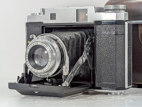 Exc read mamiya 6 six - read],