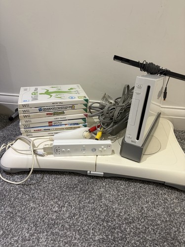 Nintendo wii console bundle - nintendo,