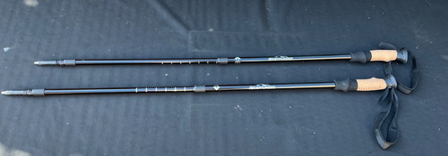 Pair adventuridge - of,