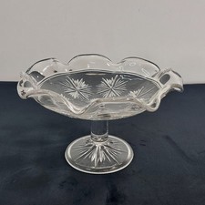 Cut Glass Pedestal Fruit Serving Bowl Star Burst Pattern Scalloped Edge 20cm