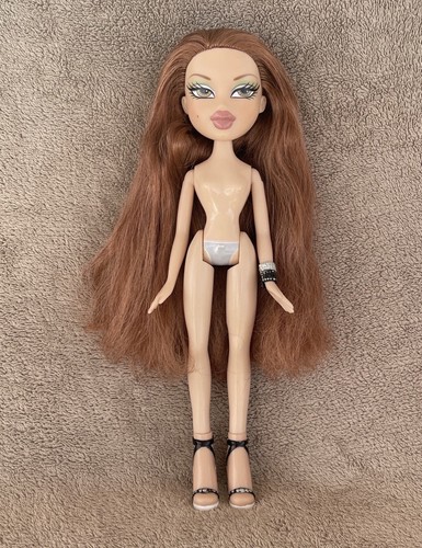 Bratz doll head gamez rina - bratz,