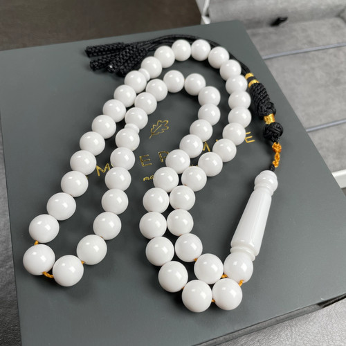 White pressed amber style - amber,