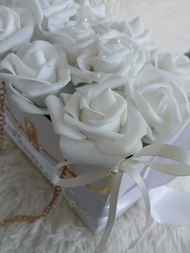 Foam flower white roses - roses, box