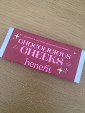 Benefit Chocolicious Cheeks palette Hoola bronzer, Willa blush, Cherri  blush