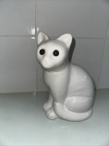 Beautiful ceramic white cat - ceramic,