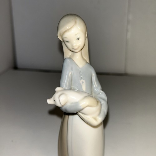 Lladro porcelain girl - lladro,