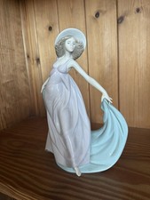 Lladro Style Porcelain