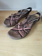 SKECHERS  Reggae Slim Spliced