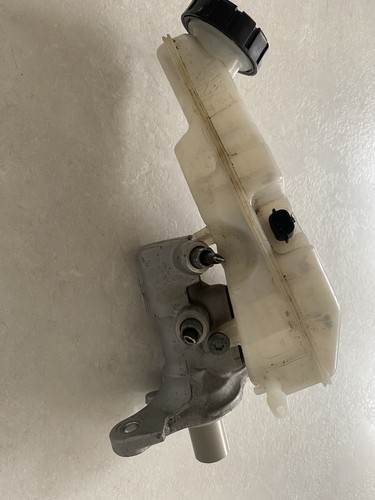 Brake master cylinder renault - master,
