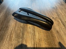 Dash Stages Wide TT/Tri saddle - carbon