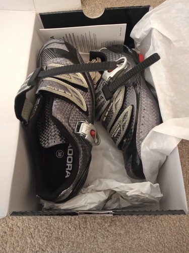 Diadora cycling shoes - cycling,