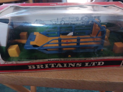 Britains 9557 bale - no, sledge