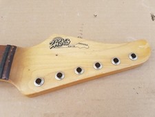 ZACKS EERIE REVERSE HEADSTOCK STR*T NECK