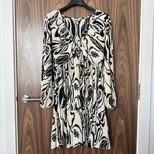 H&M Cream Black Leaf Print Plisse Pleated Tiered Mini Dress Medium