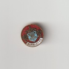 BURNLEY F.C. Vintage English Made Old Crest Lapel Enamel Badge 