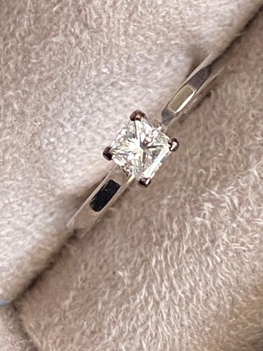 18ct gold solitaire - solitaire, 1