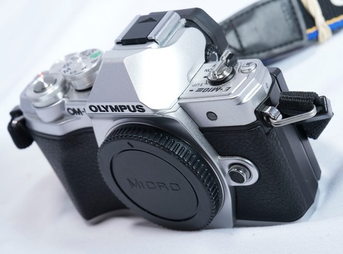 Olympus m10 mark iii - om-d,